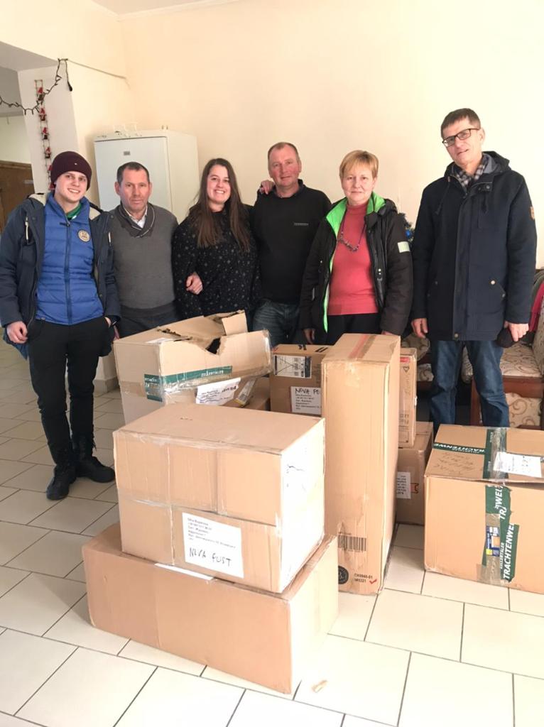 Volunteers with Zhuravno staff