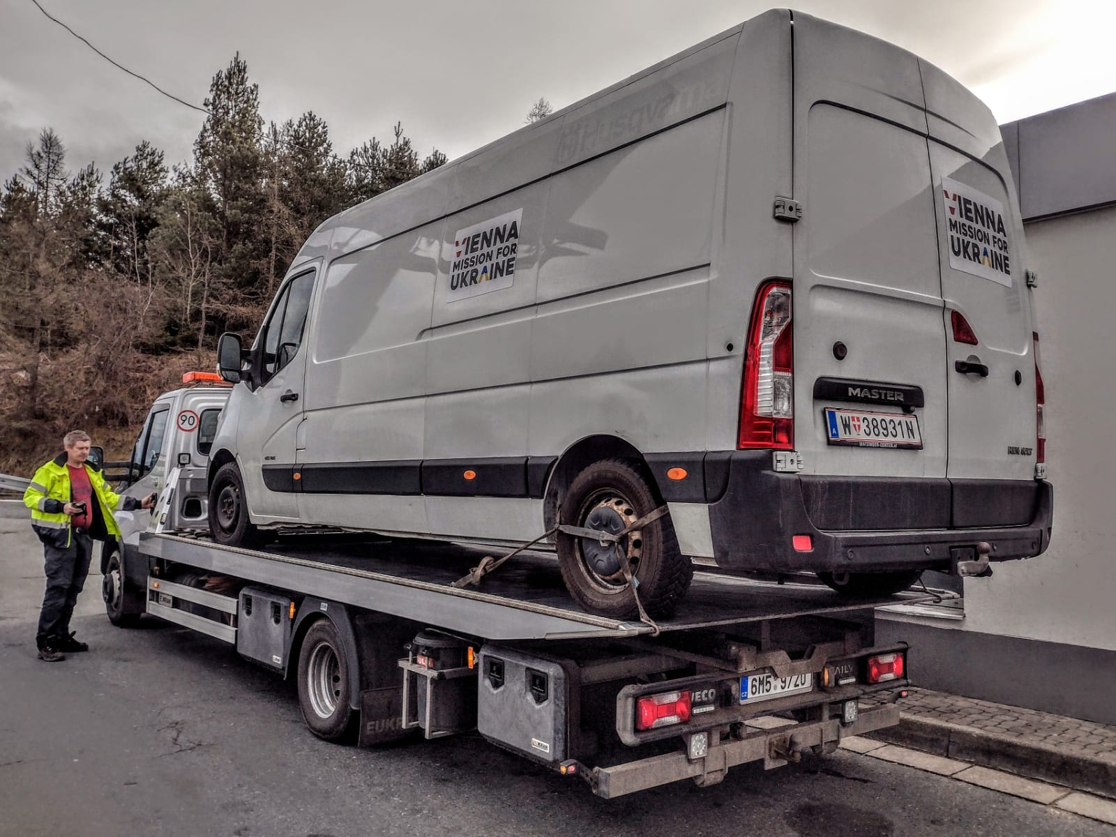 The new VM4U van’s fuel pump failure on its first mission to Ukraine