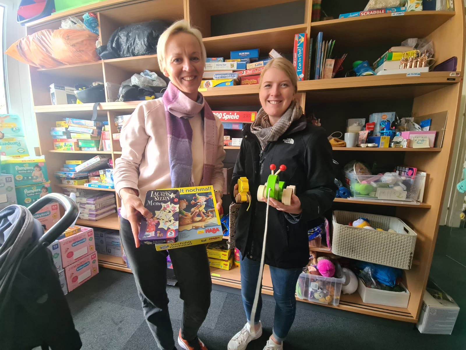 Helping Pippa to deliver the joy of Christmas to refugee children and displaced orphans